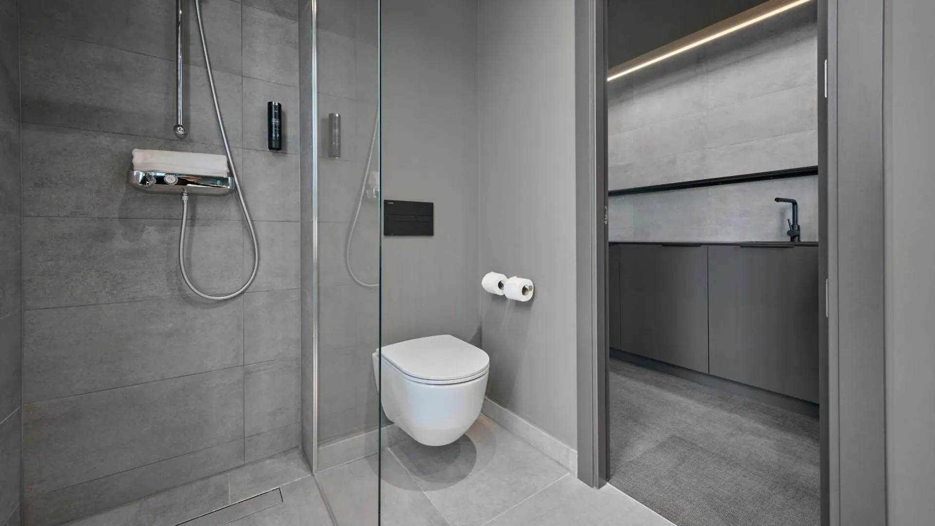 Zleep Hotel Zuerich-Kloten 3*, Kloten